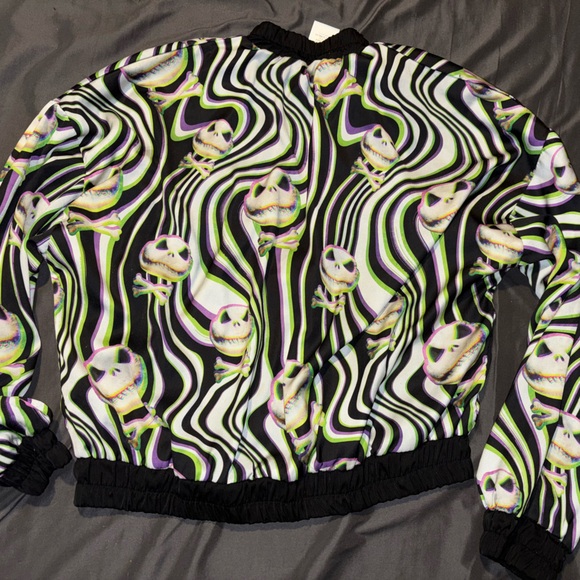 ✨Last Chance✨ Authentic Disney Nightmare Before Christmas jacket!💚 - Picture 4 of 6